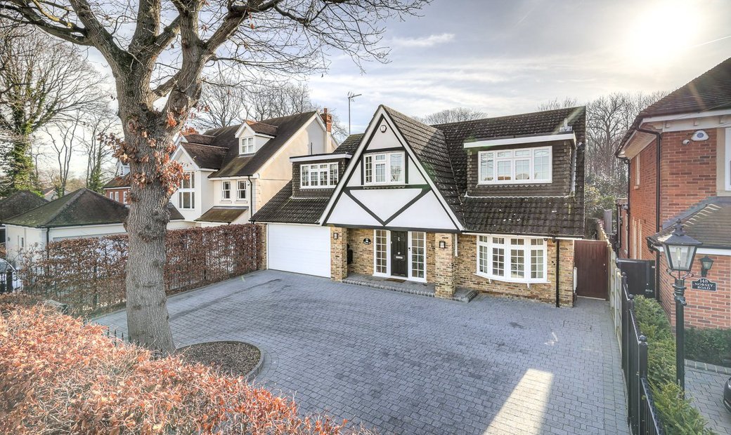 Impressive Extensively Renovated Home In Billericay, England, United