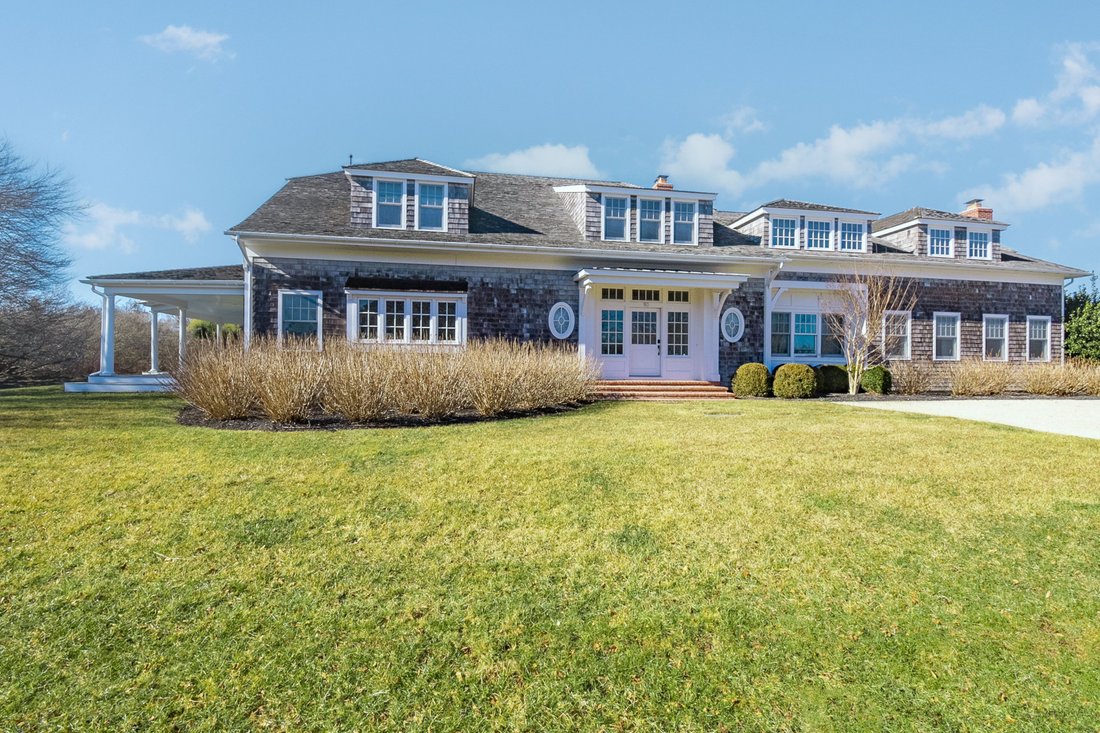 House Water Mill In Bridgehampton, New York, United States For Rent (12556569)