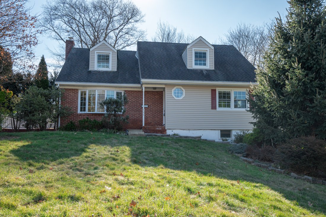 121 Ludvigh Road, Bardonia, Ny, 10954 In Nanuet, New York, United
