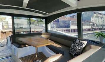 Galeon 485 HTS