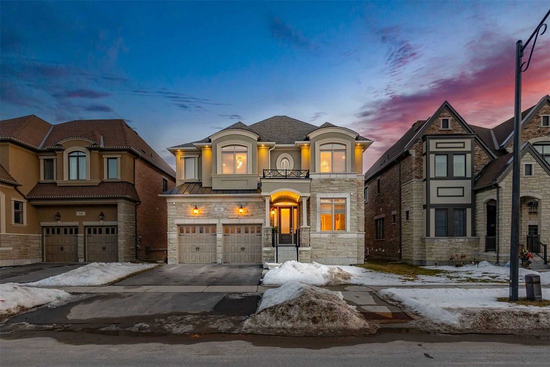 48 Cairns Gate, King, On L7 B0 P5 MlsN5918595 In King City, Ontario