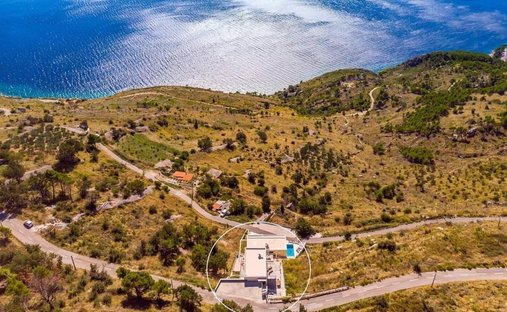Villa in Lokva Rogoznica, Split-Dalmatia County, Croatia 1