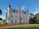 Beautiful 19th C. Chateau On The Banks Of The Loire River, 25 Minutes From Angers.