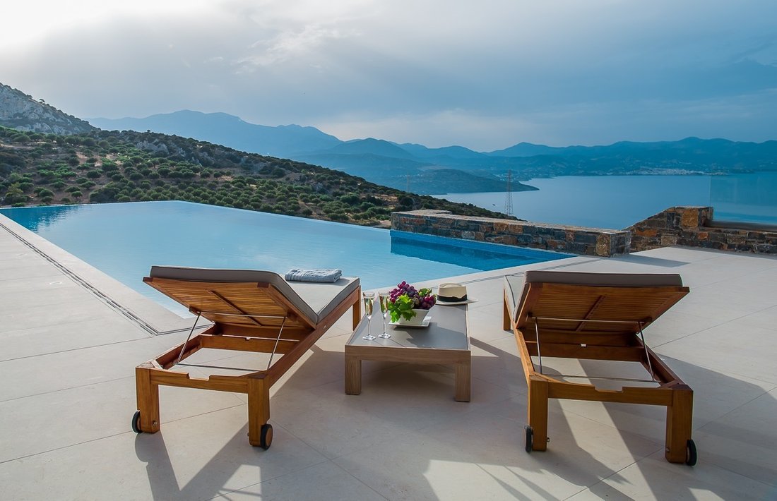 Villa in Community of Kalon Chorion, Agios Nikolaos Municipal Unit, Greece 1 - 12560769