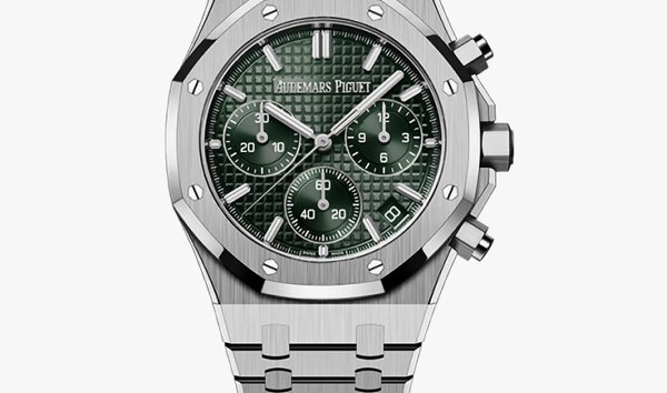 Watches - 53 Audemars Piguet Royal Oak for sale on JamesEdition