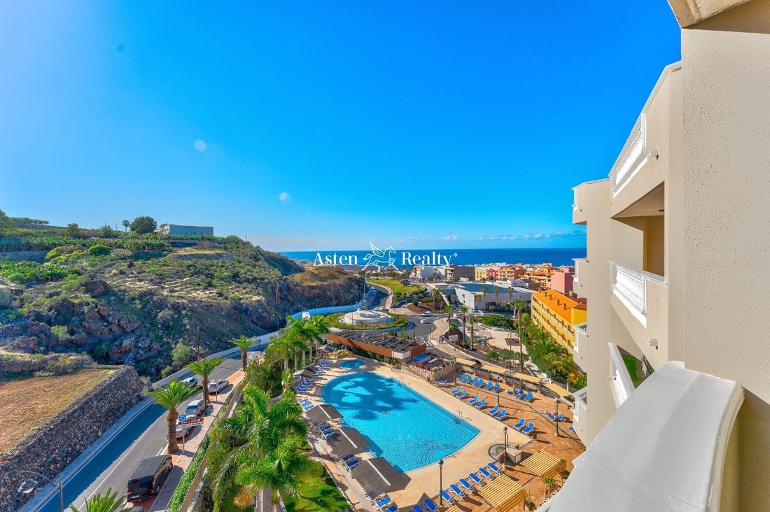 Apartment in Acantilados de Los Gigantes, Canary Islands, Spain 1 - 12563223