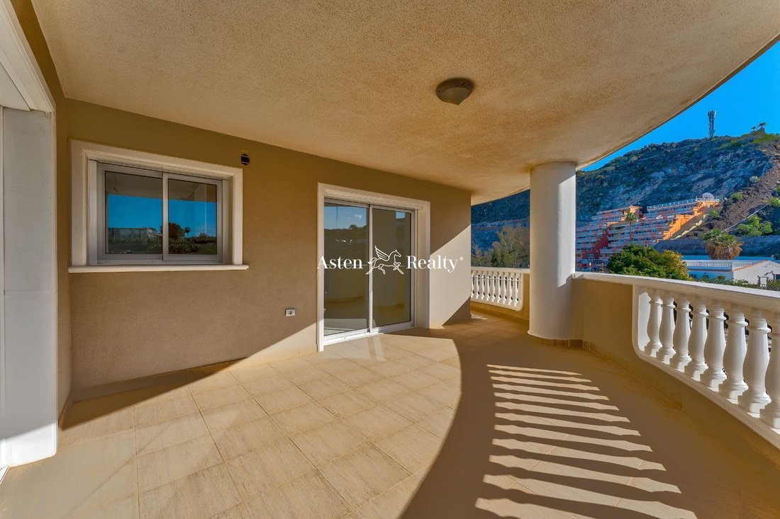 Apartment in Acantilados de Los Gigantes, Canary Islands, Spain 5 - 12563223