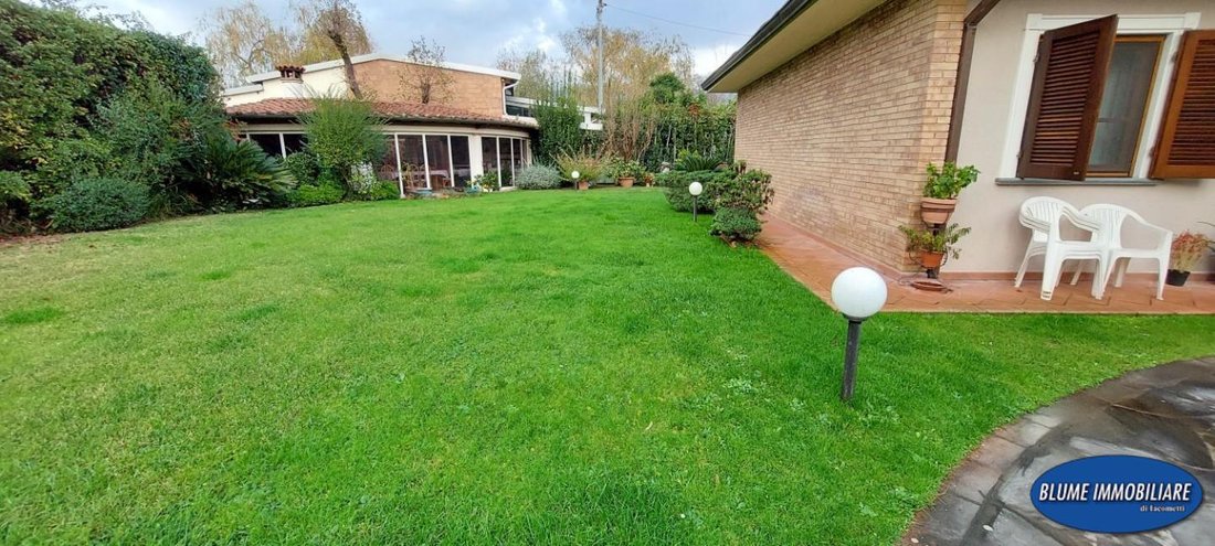 Villa in Fiumetto, Pietrasanta, Italy 4 - 12412991