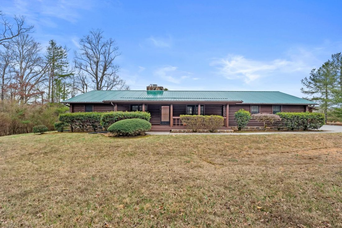 720 W Governor John Sevier Highway In Knoxville, Tennessee, United