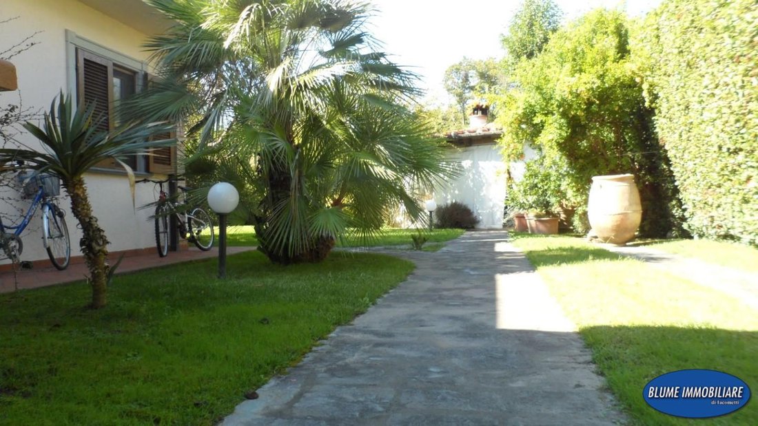 Villa in Fiumetto, Pietrasanta, Italy 1 - 12412991