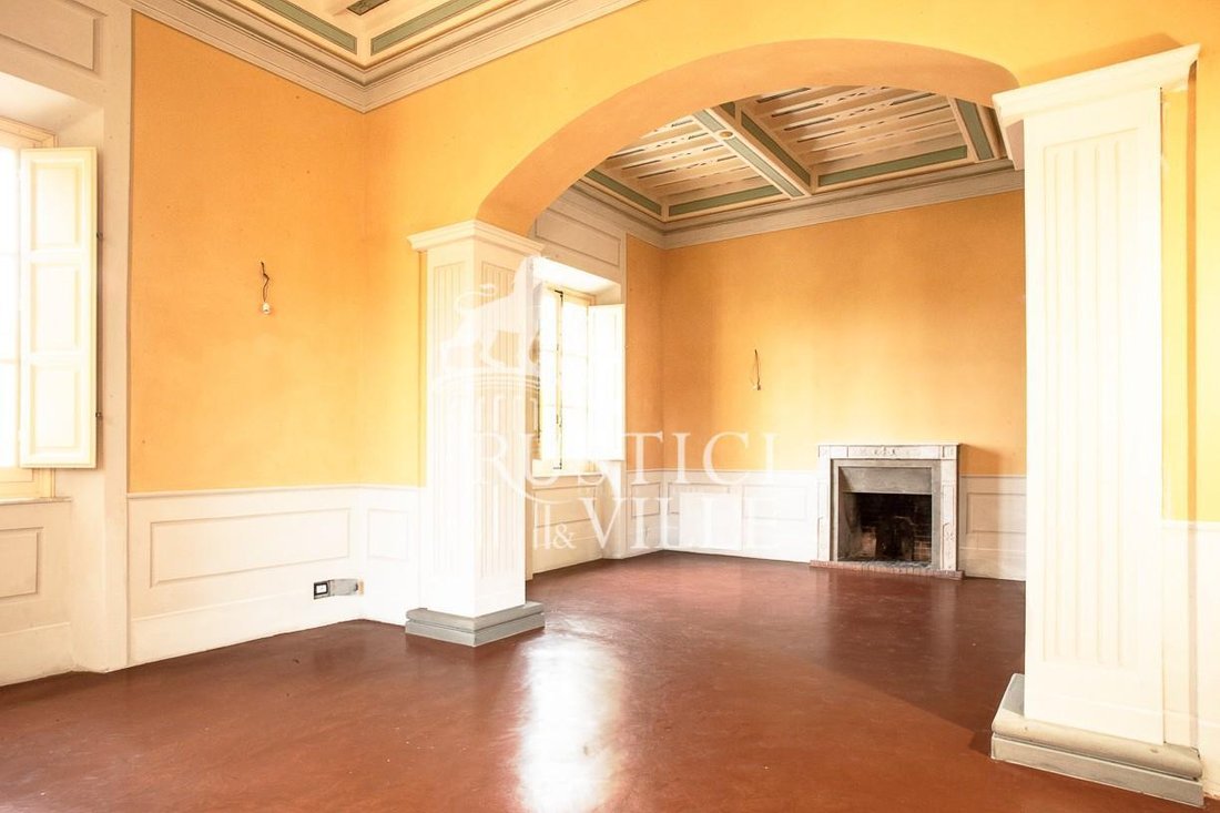La Villa dei Sogni Toscani: Un’Eleganza Art Nouveau tra Colline e Storia