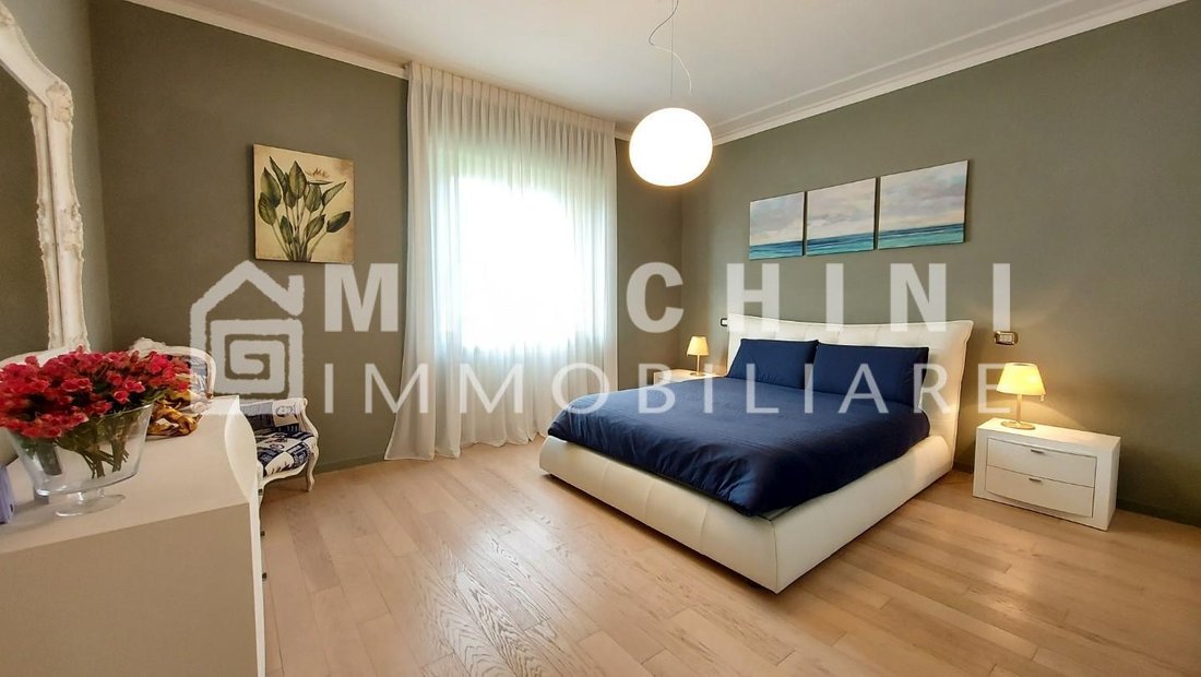 Villa in Area Monte San Quirico - Sant'Alessio, Lucca, Tuscany 1 - 12364811