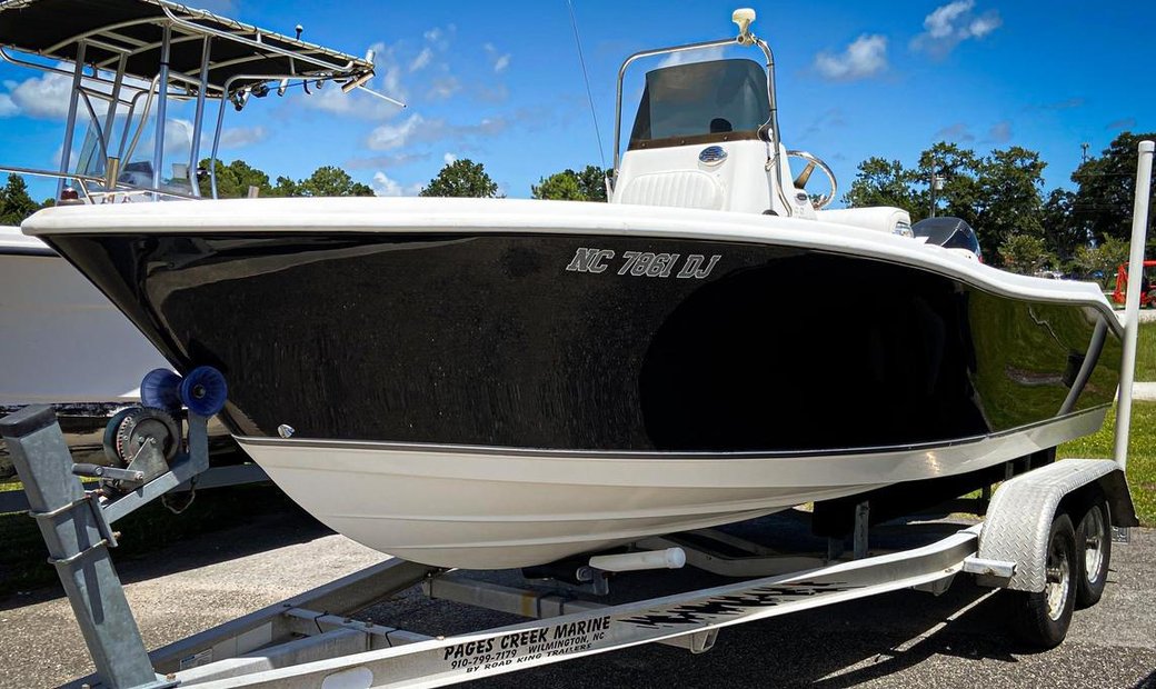 2008 NauticStar 1900