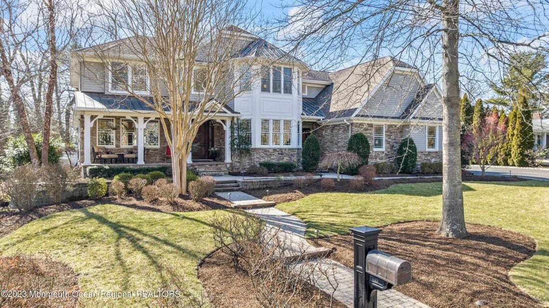 4 Bedrooms Single Family Detached In Brielle, New Jersey, United States