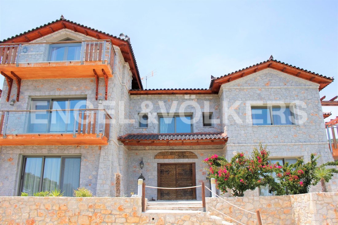 Villa in Community of Xiropigado, Peloponnese, Western Greece and the Ionian, Greece 3 - 12568610