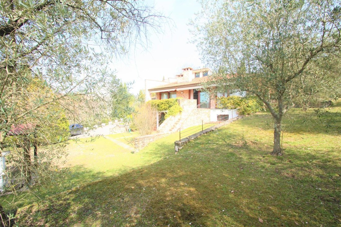 Villa in Area Monte San Quirico - Sant'Alessio, Lucca, Tuscany 4 - 12568102
