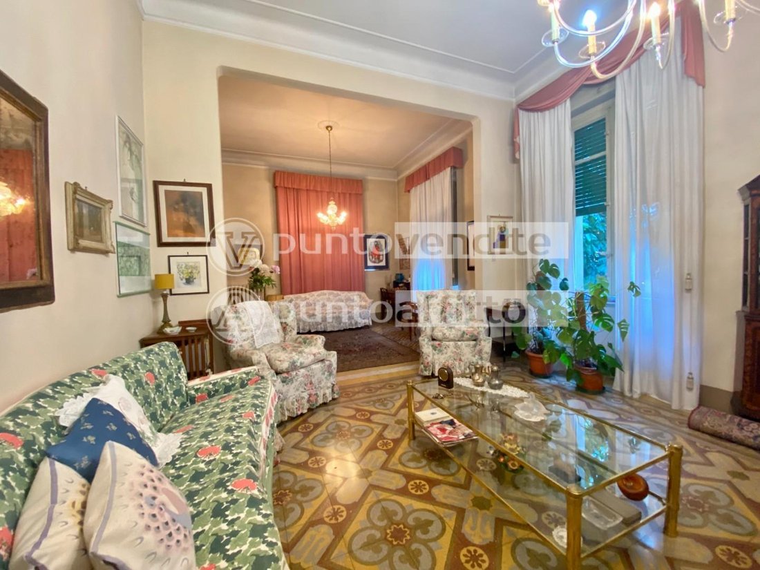 Villa in San Marco, Lucca, Italy 2 - 12568367