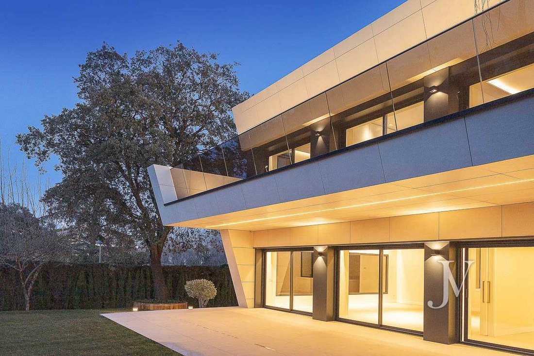 Villa in La Moraleja, Alcobendas, Comunidad de Madrid 3 - 12212733