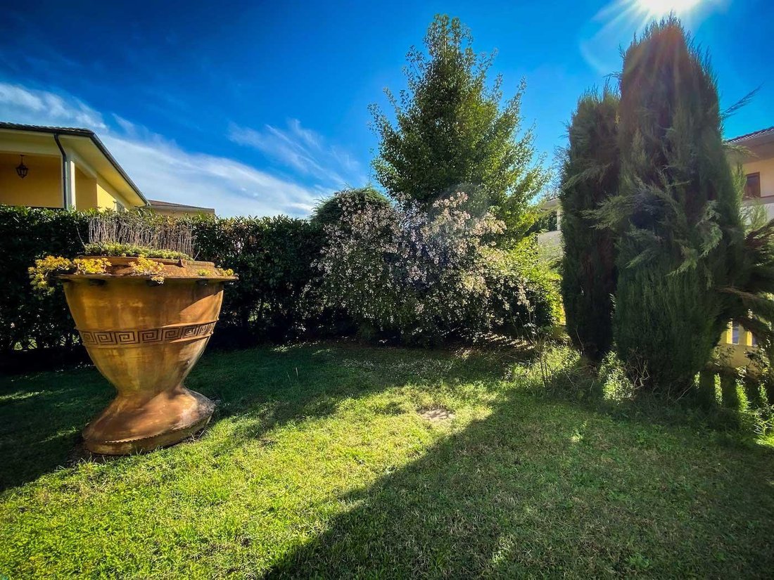 Villa in Castelfranco di Sotto, Tuscany, Italy 1 - 12566991