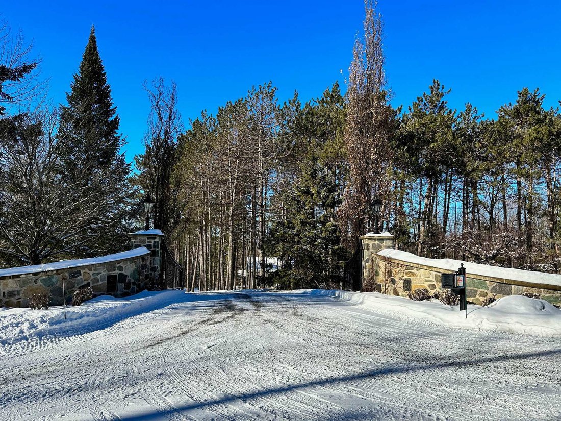 Lac Brome, Qc In Lac Brome, Quebec, Canada For Sale (12503130)