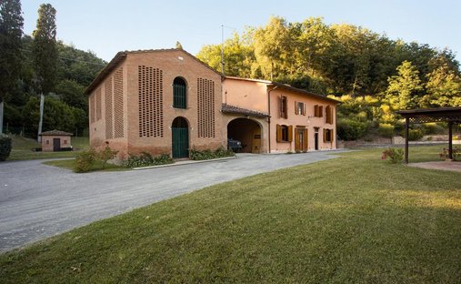 Casa di campagna a Montaione, Toscana, Italia 1