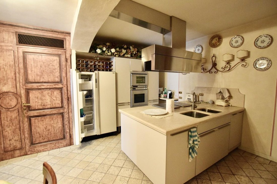 Villa in Center, Pontedera, Tuscany 4 - 12567792