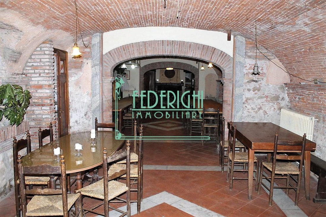 Apartment in Historic Center, Lucca, Tuscany 4 - 12568378