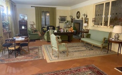 Villa in Tirrenia, Pisa, Italy 1