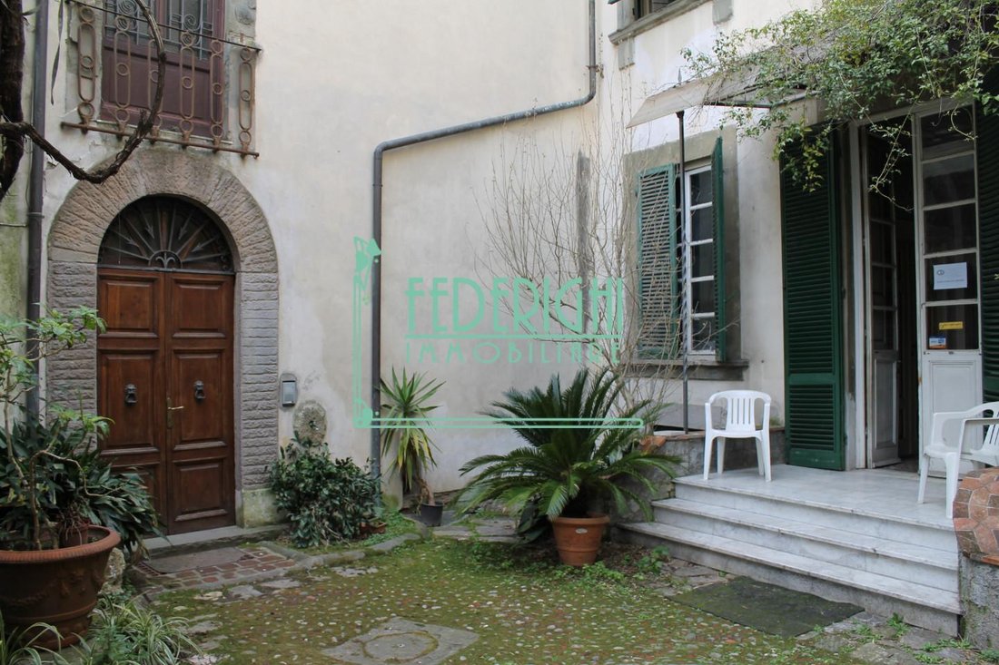 Apartment in Historic Center, Lucca, Tuscany 1 - 12568378