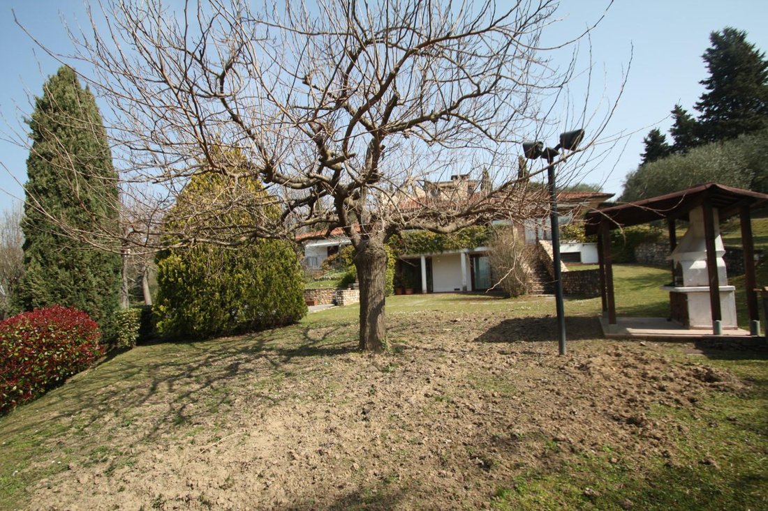Villa in Area Monte San Quirico - Sant'Alessio, Lucca, Tuscany 3 - 12568102