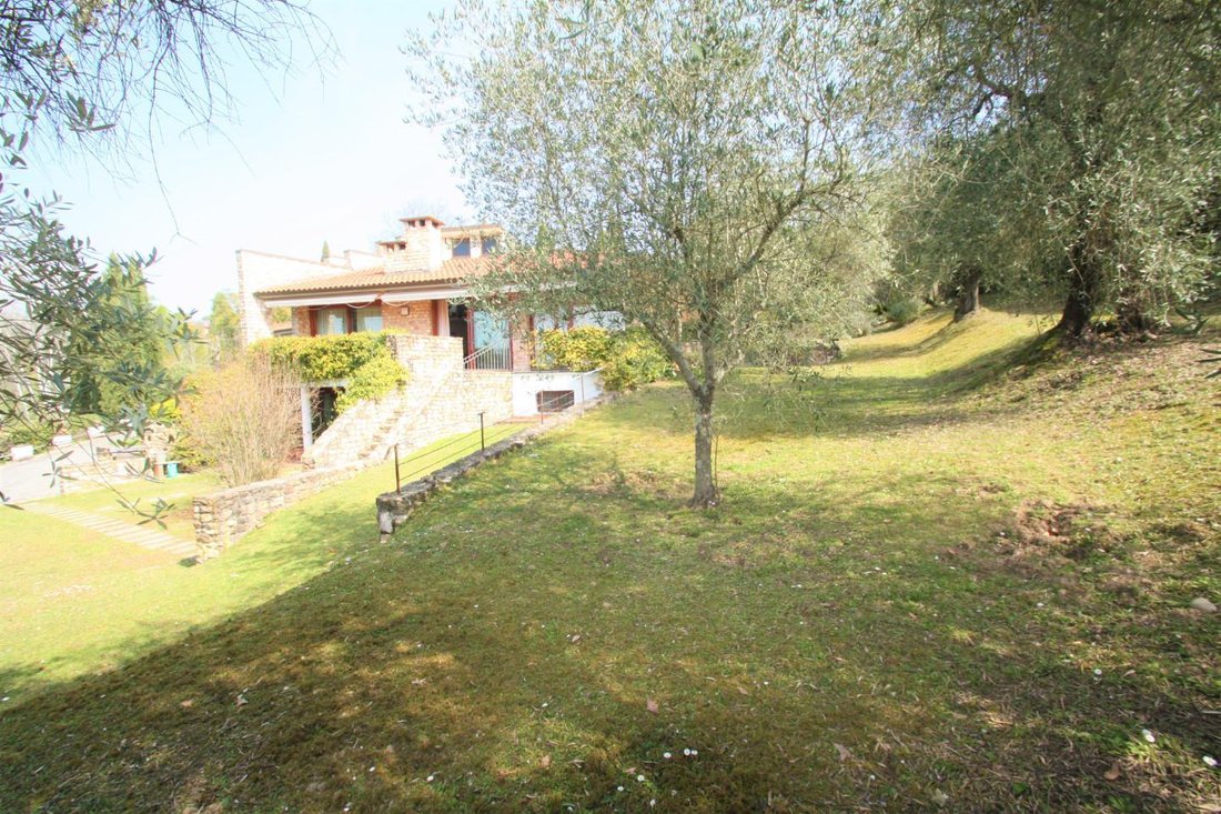 Villa in Area Monte San Quirico - Sant'Alessio, Lucca, Tuscany 5 - 12568102