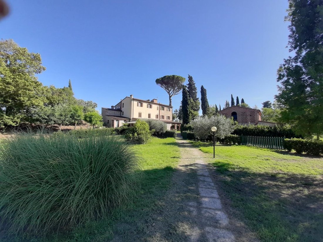 Villa in Terricciola, Tuscany, Italy 4 - 12567011