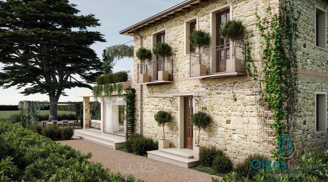 Villa in Pietrasanta, Tuscany, Italy 1 - 12568233