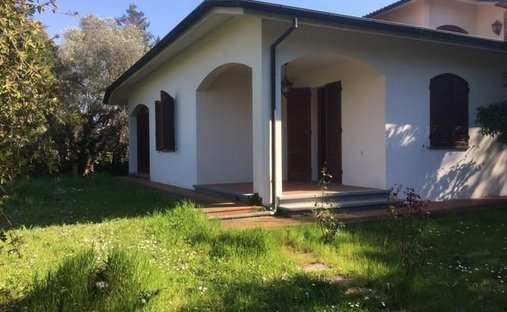 Villa in San Frediano a Settimo, Cascina, Tuscany 1