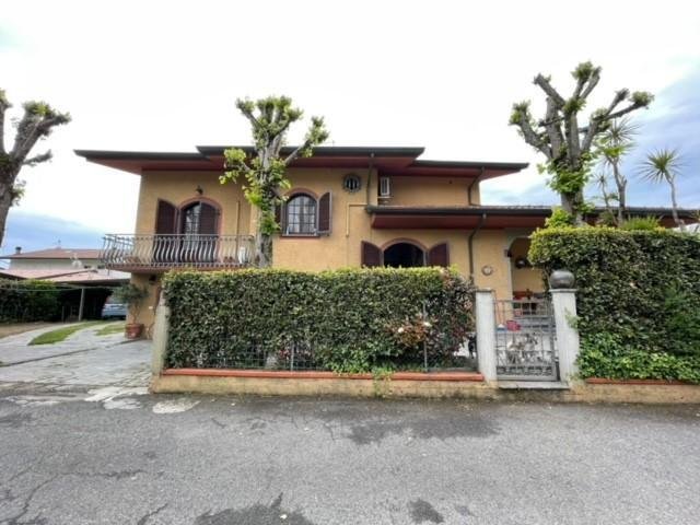 Villa in Poggioletto - Remola - La Zecca, Massa, Italy 1 - 12567227