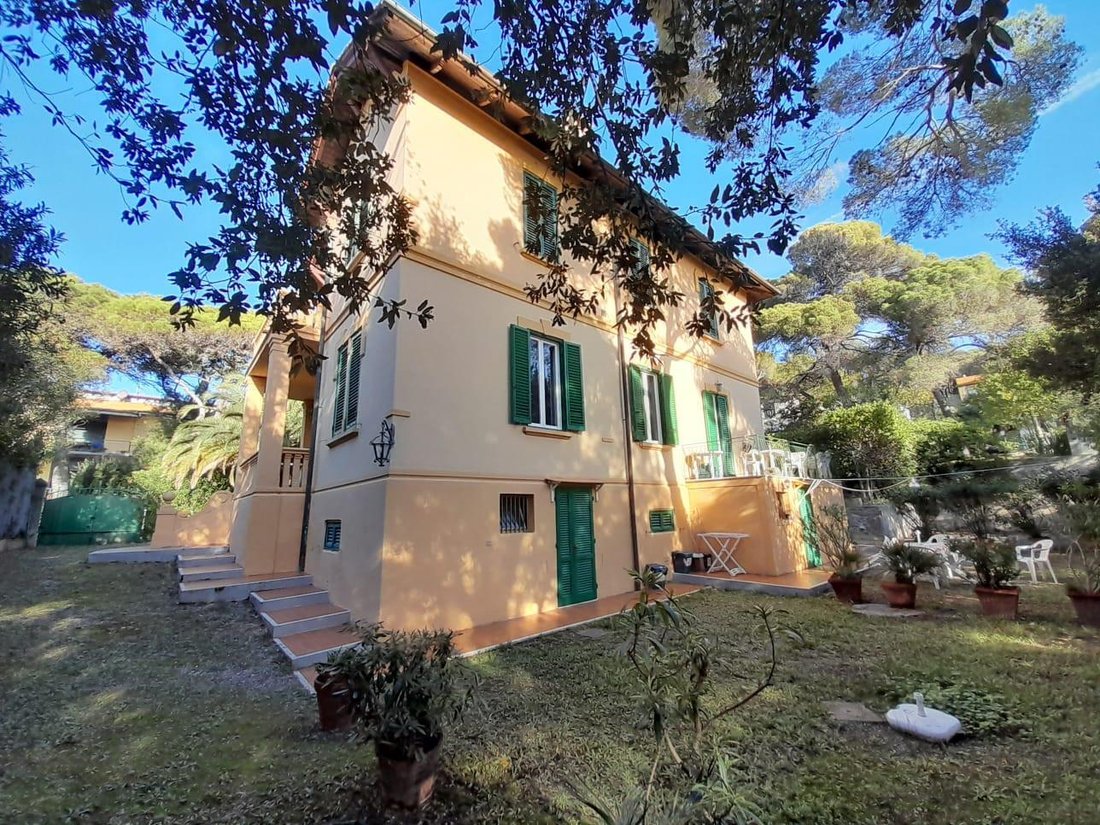 Villa in Livorno, Tuscany, Italy 3 - 12566900