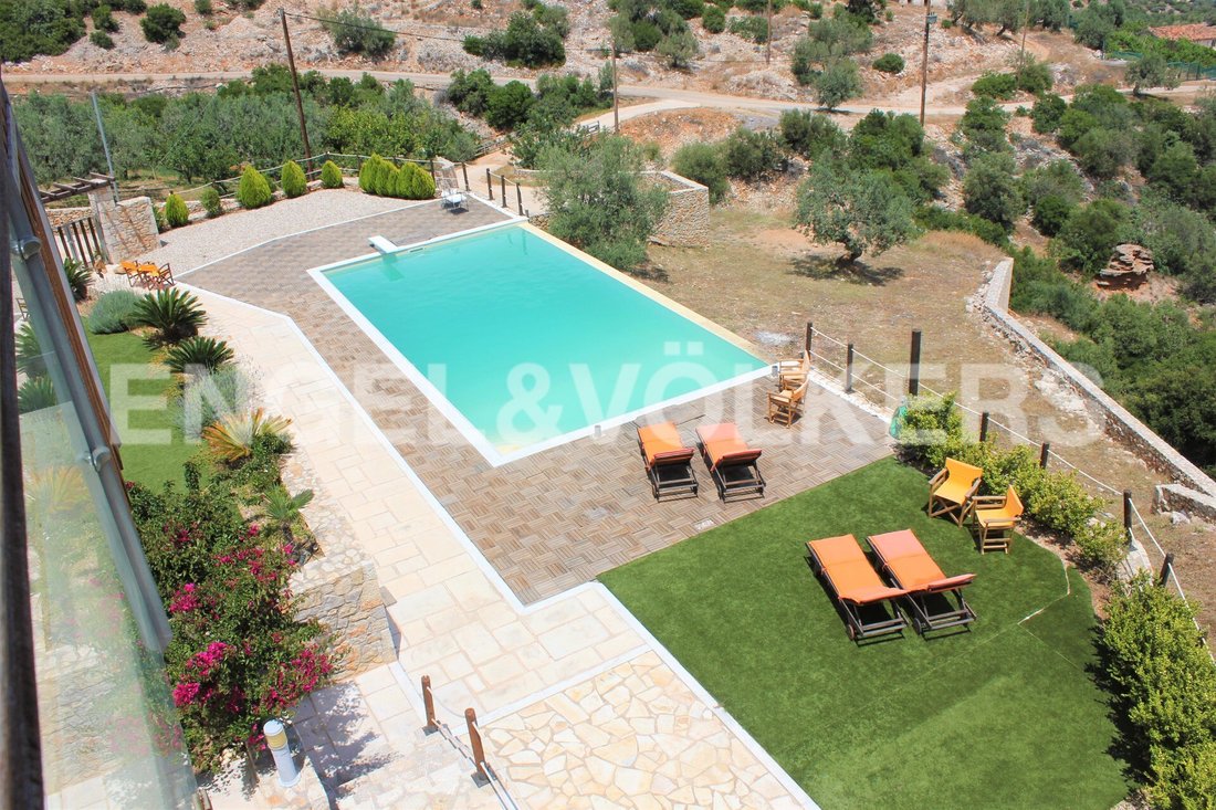 Villa in Community of Xiropigado, Peloponnese, Western Greece and the Ionian, Greece 1 - 12568610