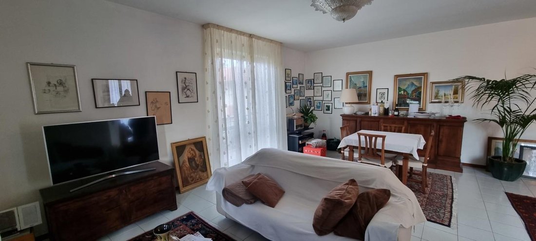 Apartment in Marina di Massa Centro, Massa, Italy 3 - 12568085