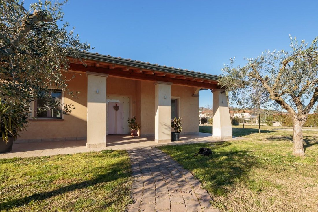 Villa In Vendita A Santa Maria