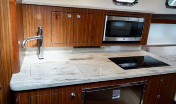 Pursuit OS 355 Offshore
