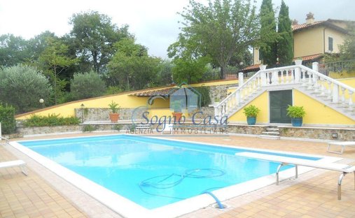 Villa in Historic Center, Castelnuovo Magra, Liguria 1
