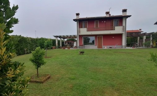 Villa in Lido di Camaiore, Camaiore, Tuscany 1