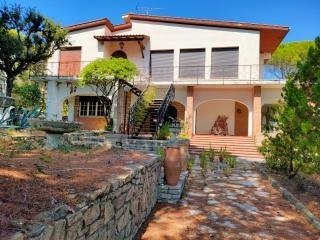 Villa in Castiglioncello, Rosignano Marittimo, Tuscany 1 - 12567680