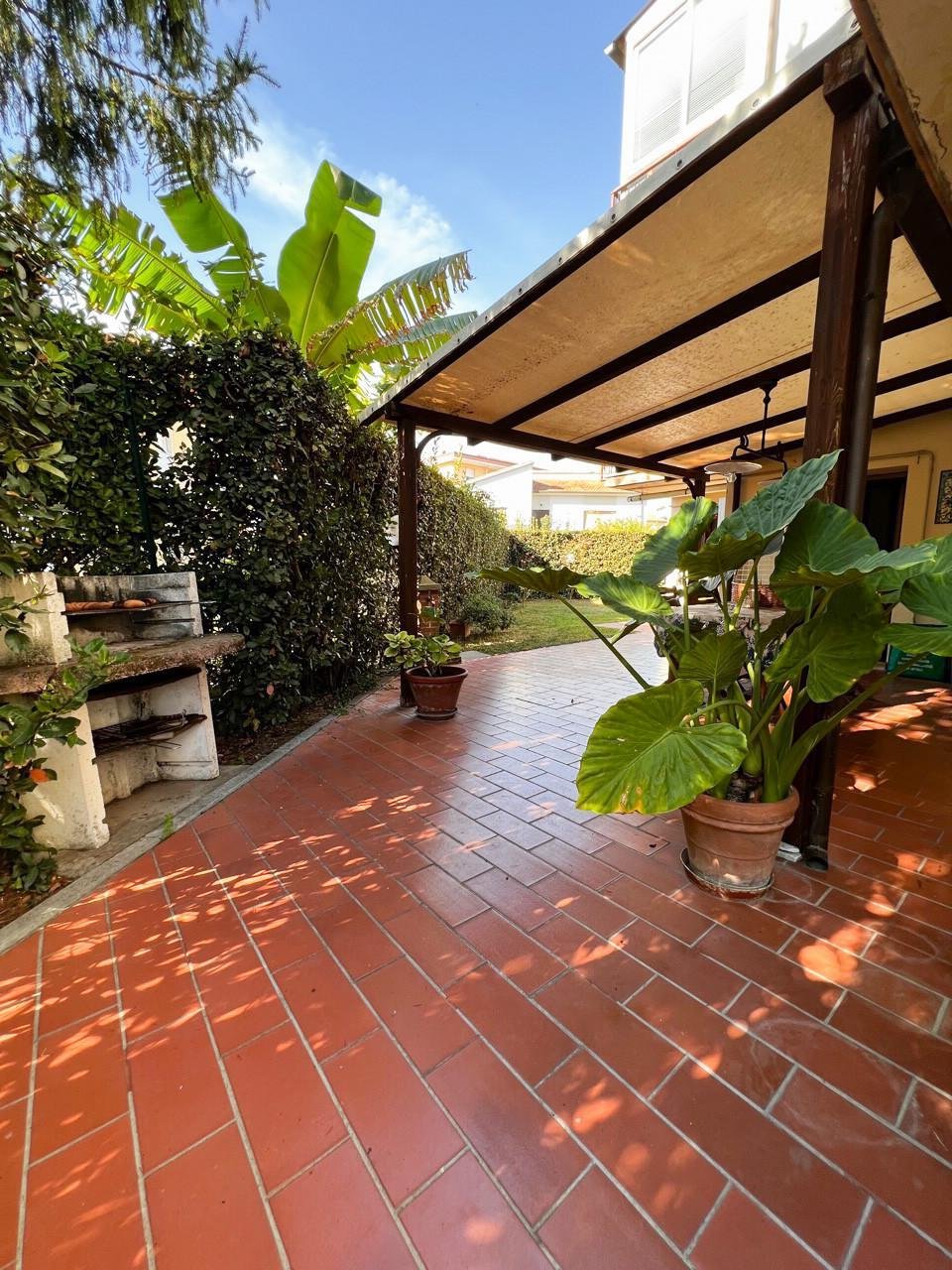 Villa in Pisa, Tuscany, Italy 1 - 12567233