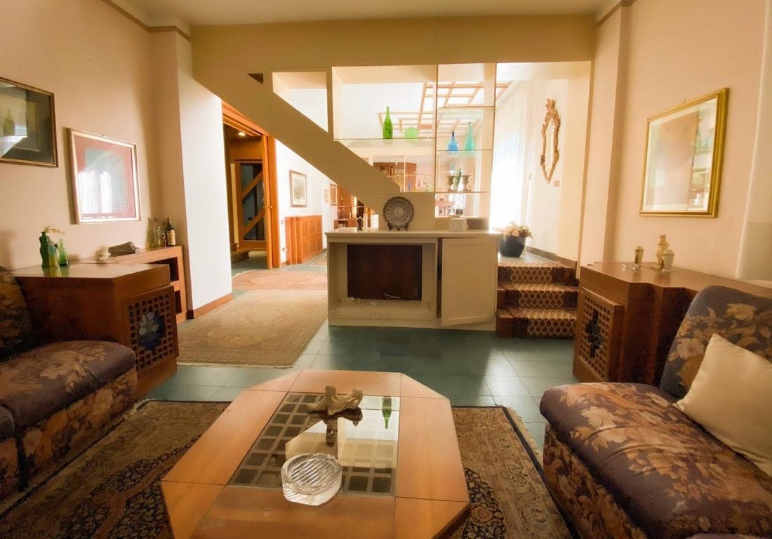 Villa in Castelfranco di Sotto, Tuscany, Italy 4 - 12566991