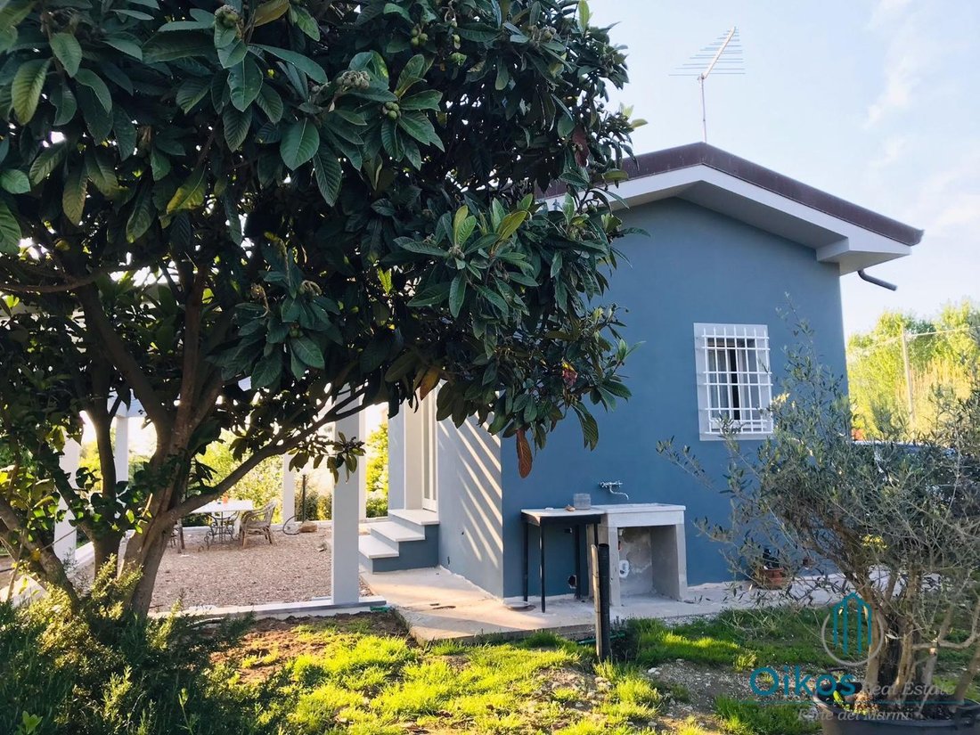 Villa in Pietrasanta, Tuscany, Italy 4 - 12568233