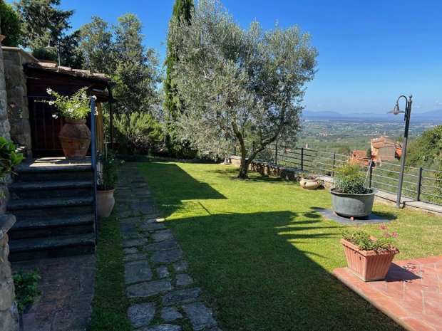 Luxury homes with balcony for sale in Vitolini, Tuscany, Italy ...