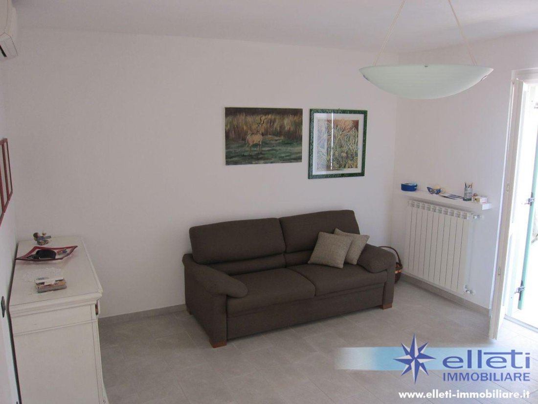 Apartment in Marina di Massa Centro, Massa, Italy 4 - 12568564