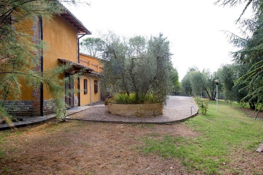 Villa in Castelnuovo Berardenga, Tuscany, Italy 1 - 12568042