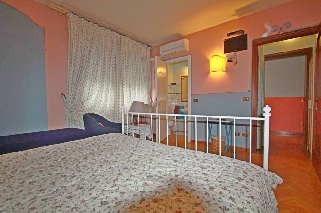 Villa in San Filippo, Lucca, Italy 3 - 12568336
